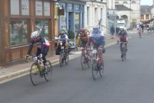 9-4-Les costauds passent à Mortagne.JPG