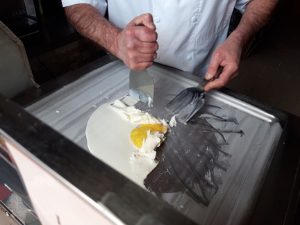 La glace à la plancha, fabrication