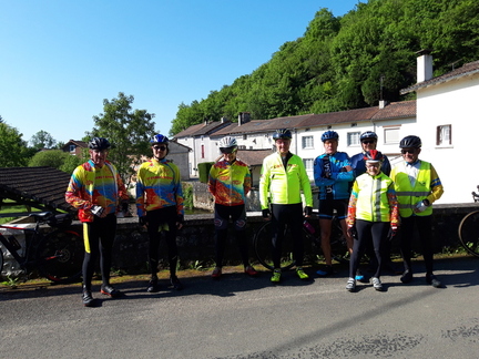 Les cyclos à Saint Front La Rivière